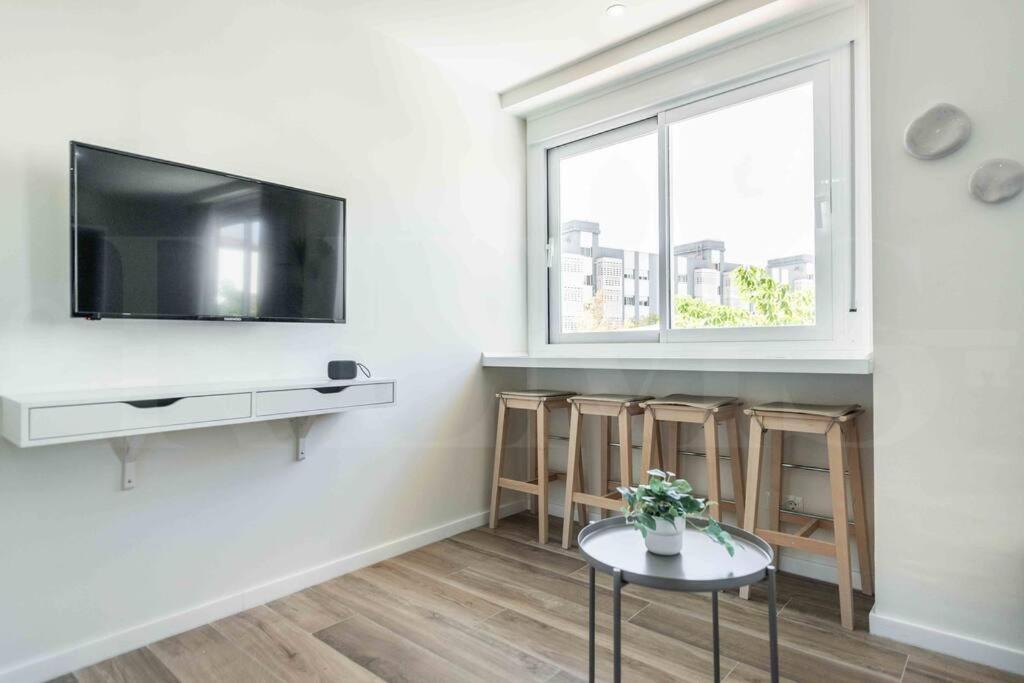 Authentic Minimalistic Studio Near La Union By Rems Málaga Exteriör bild